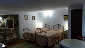 1 bedroom, travel cot, WiFi, bed sheets