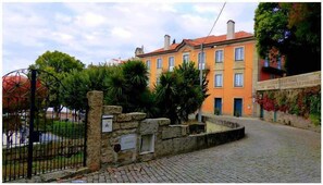 Esterni