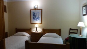 1 Schlafzimmer, Reisekinderbett, WLAN, Bettwäsche