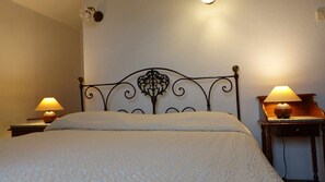 1 soverom, reiseseng for barn, wi-fi og sengetøy