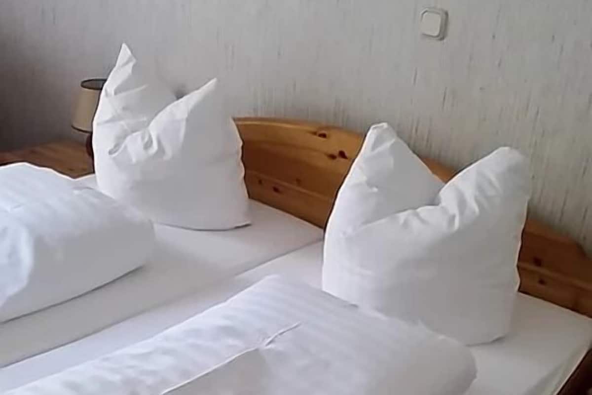 1 bedroom, desk, free WiFi