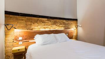 Hypo-allergenic bedding, soundproofing, free WiFi