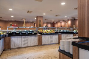 Desayuno buffet incluido todos los días