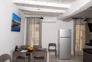 Dining - House on the Corso (Cefalù)