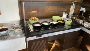 Breakfast buffet - Hotel Lugsteinhof (Altenberg)
