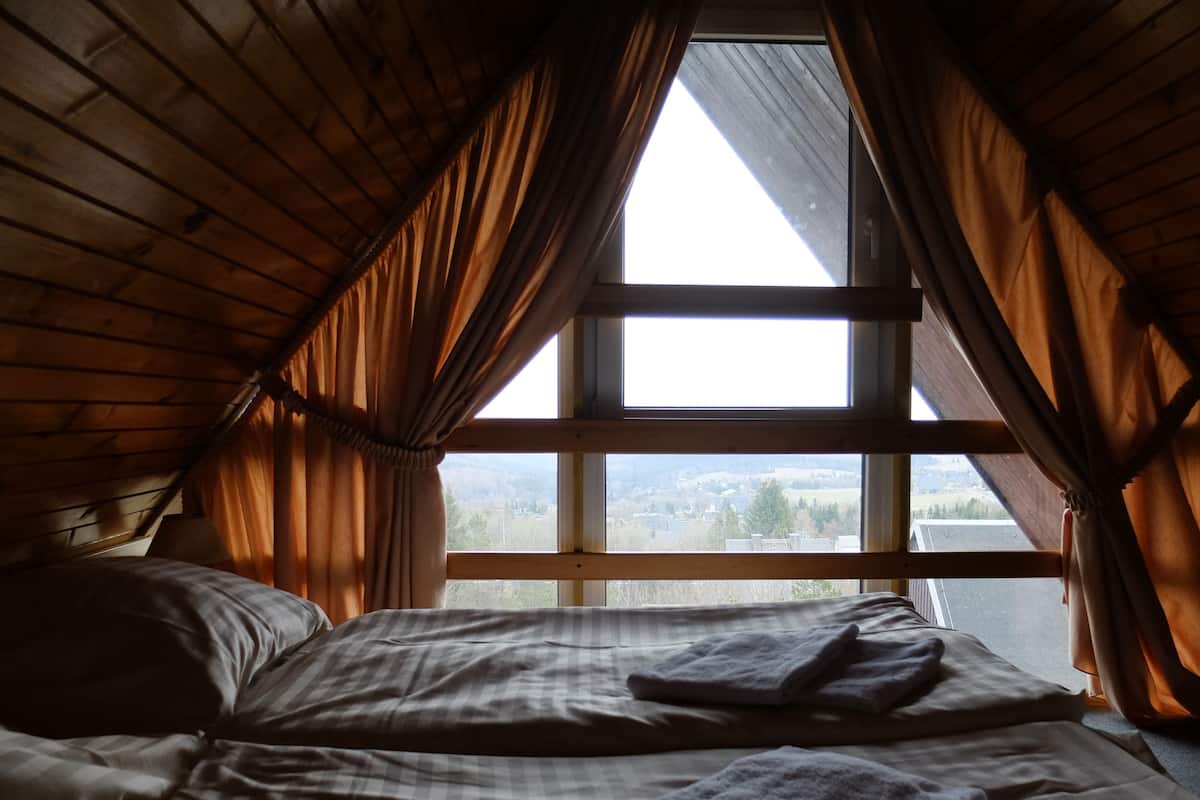 Apartment (Scharspitze) | Desk, cribs (free), rollaway beds (surcharge), WiFi (free)