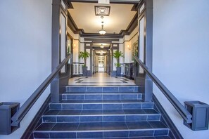 Interior - The Lux - Condo on Dickson St - Walk to UofA (Fayetteville)