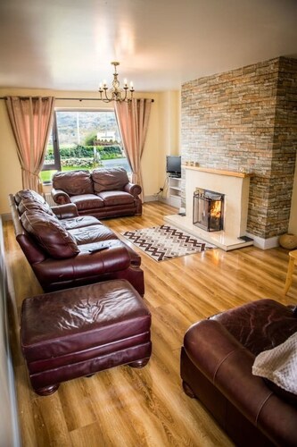 3-bed House in Clonmany With Panoramic Hillside Se