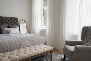 Exclusive Apartment (TOP 7) | 1 bedroom, free WiFi, bed sheets