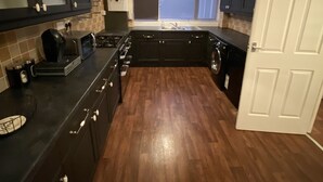 Unclassified image, 3 of 45, button - 3 Bed House (Birmingham)