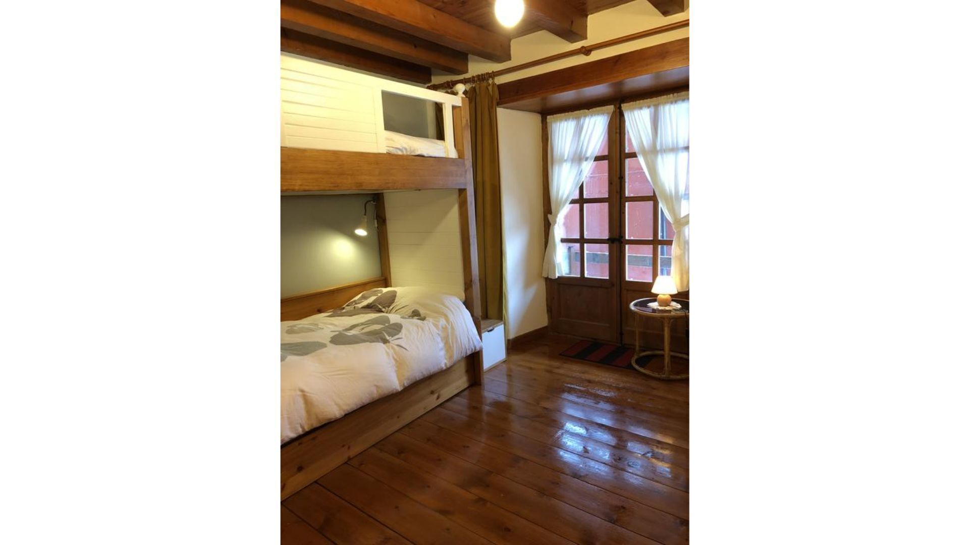 4 chambres, Wi-Fi gratuit, draps fournis