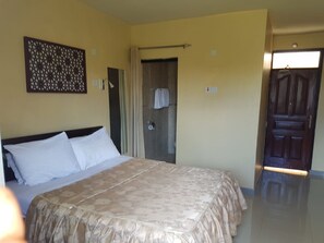 Double Room - Zaburi Retreat (Nguluni)