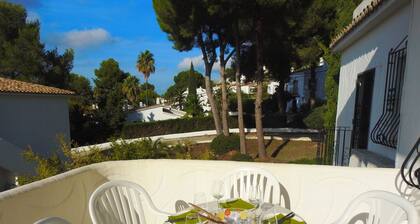 3 Bed Apartment, 2 Bathrooms, Small Terrace, Communal Pool