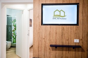 Douche, sèche-cheveux, serviettes fournies, papier toilette