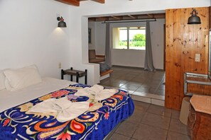 Caja de seguridad en la habitación, wifi gratis y ropa de cama 