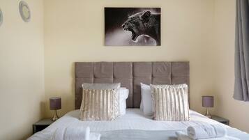 Apartment | Individually decorated, individually furnished, laptop workspace