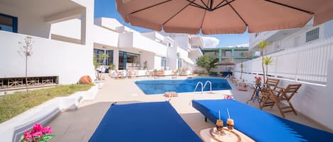 Piscine extérieure (ouverte en saison)