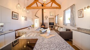 Cottage (Dairy) | Living area