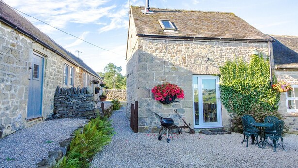 Cottage | Courtyard view