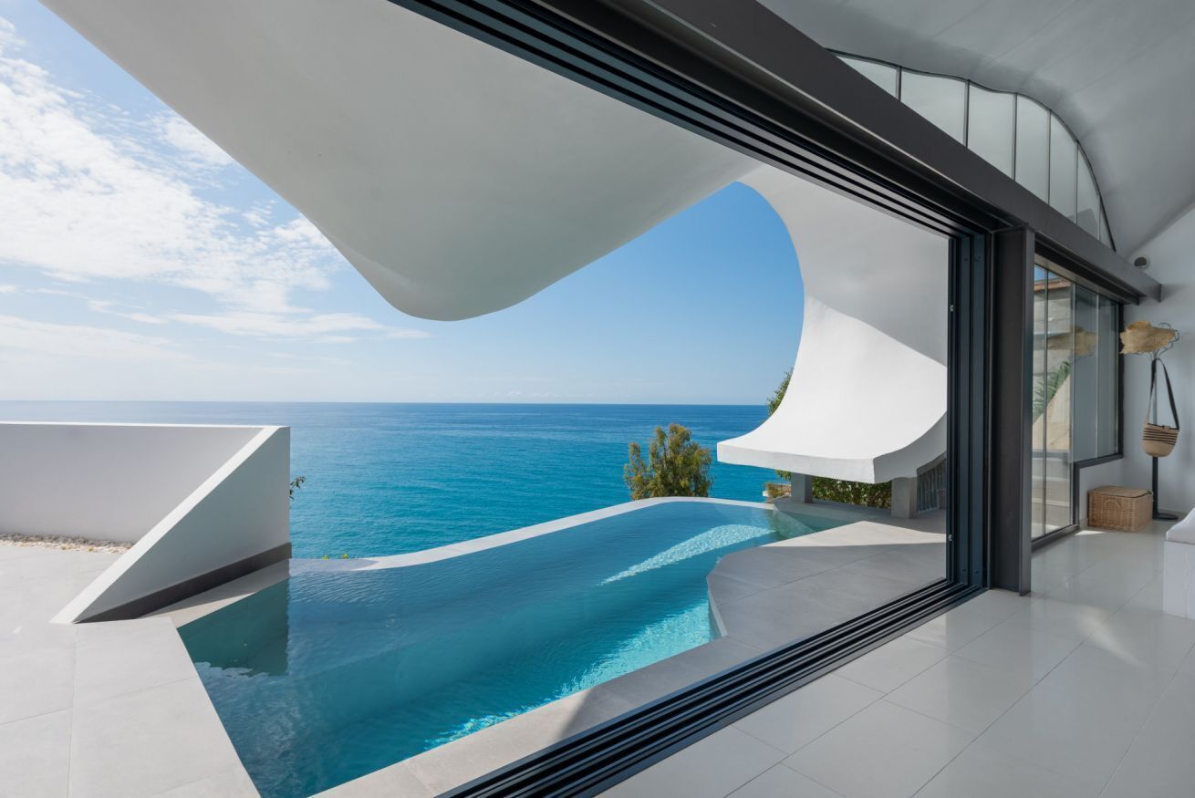 Een verwarmd zwembad