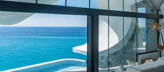 Maison sur la Falaise avec Piscine Chauffée