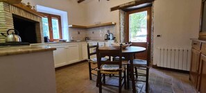 Frigorifero, forno, lavastoviglie, tostapane