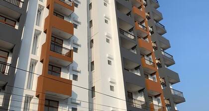 RUSH COURT APARTMENT