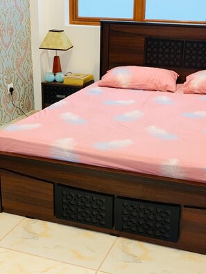 Perhehuoneisto | Silitysrauta/-lauta, ilmainen Wi-Fi