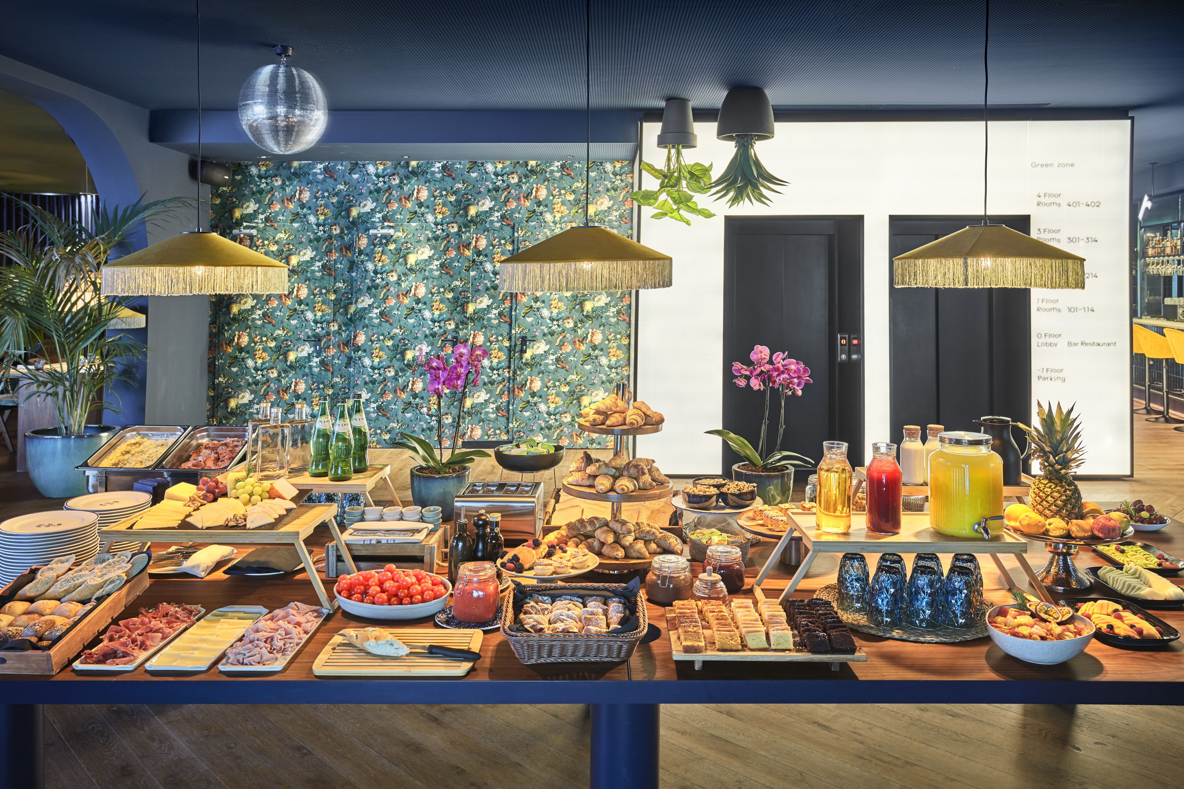 Daily buffet breakfast (EUR 15 per person)