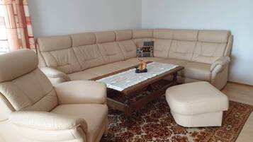 Smart-TV, Tischtennisplatte