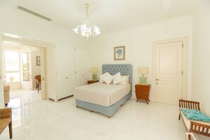 6 Schlafzimmer, Zimmersafe, WLAN, Bettwäsche