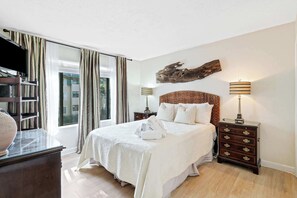 2 bedrooms, iron/ironing board, travel cot, WiFi