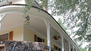 Exterior detail - Huckleberry House (Cle Elum)