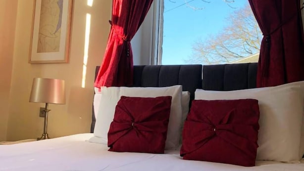 Room - Mansfield Manor Hotel (Mansfield)