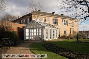 Exterior - Mansfield Manor Hotel (Mansfield)