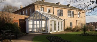 Mansfield Manor Hotel