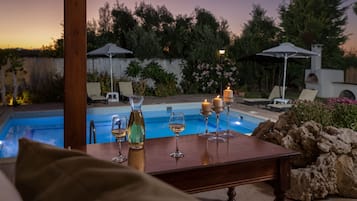 Outdoor pool, a heated pool