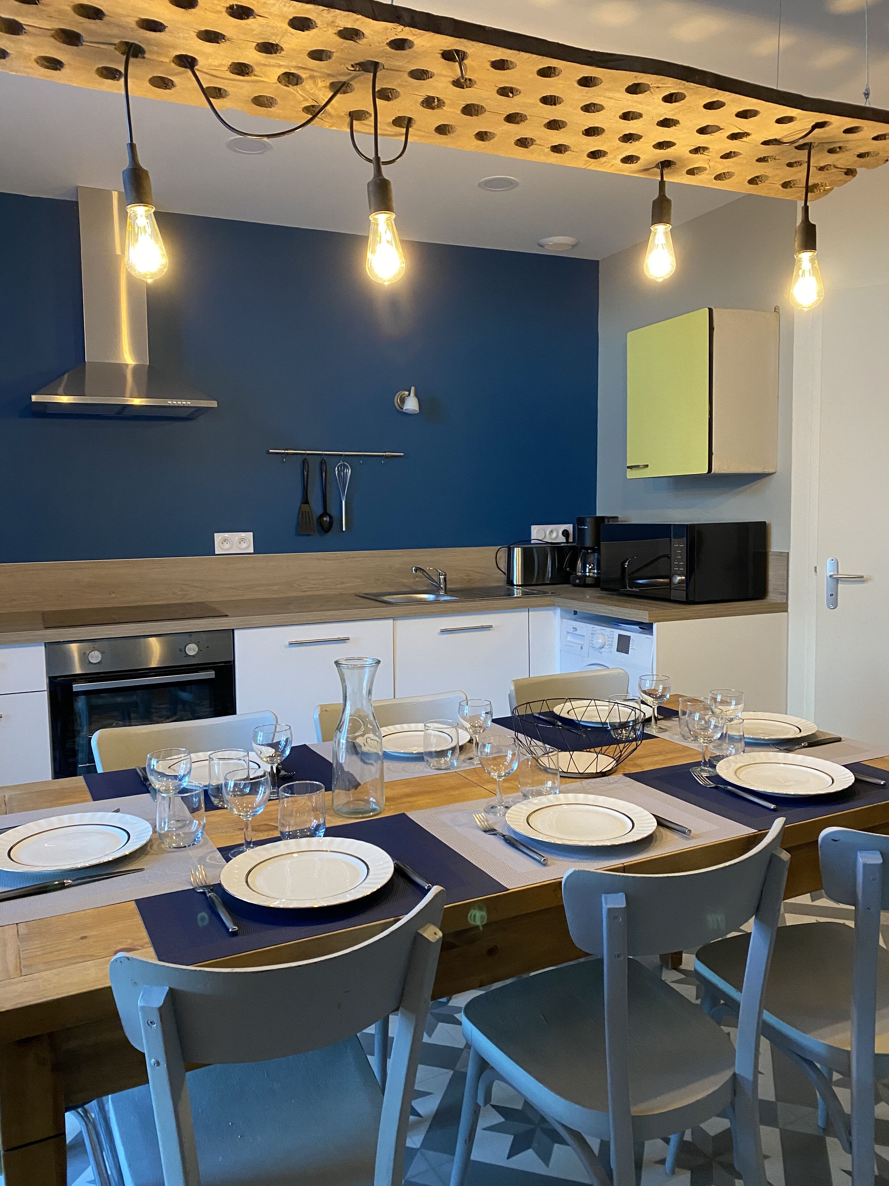 Micro-ondes, four, plaque de cuisson, lave-vaisselle