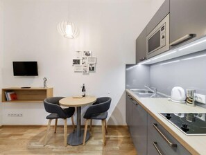 Fridge, microwave, stovetop, electric kettle
