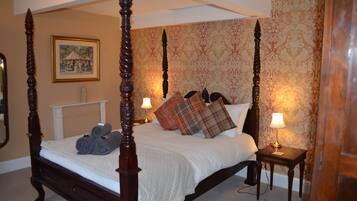 Penthouse (Bakewell's Little Secret) | 2 bedrooms, free WiFi