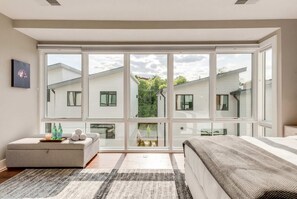 4 間睡房、書桌、熨斗/熨衫板、Wi-Fi