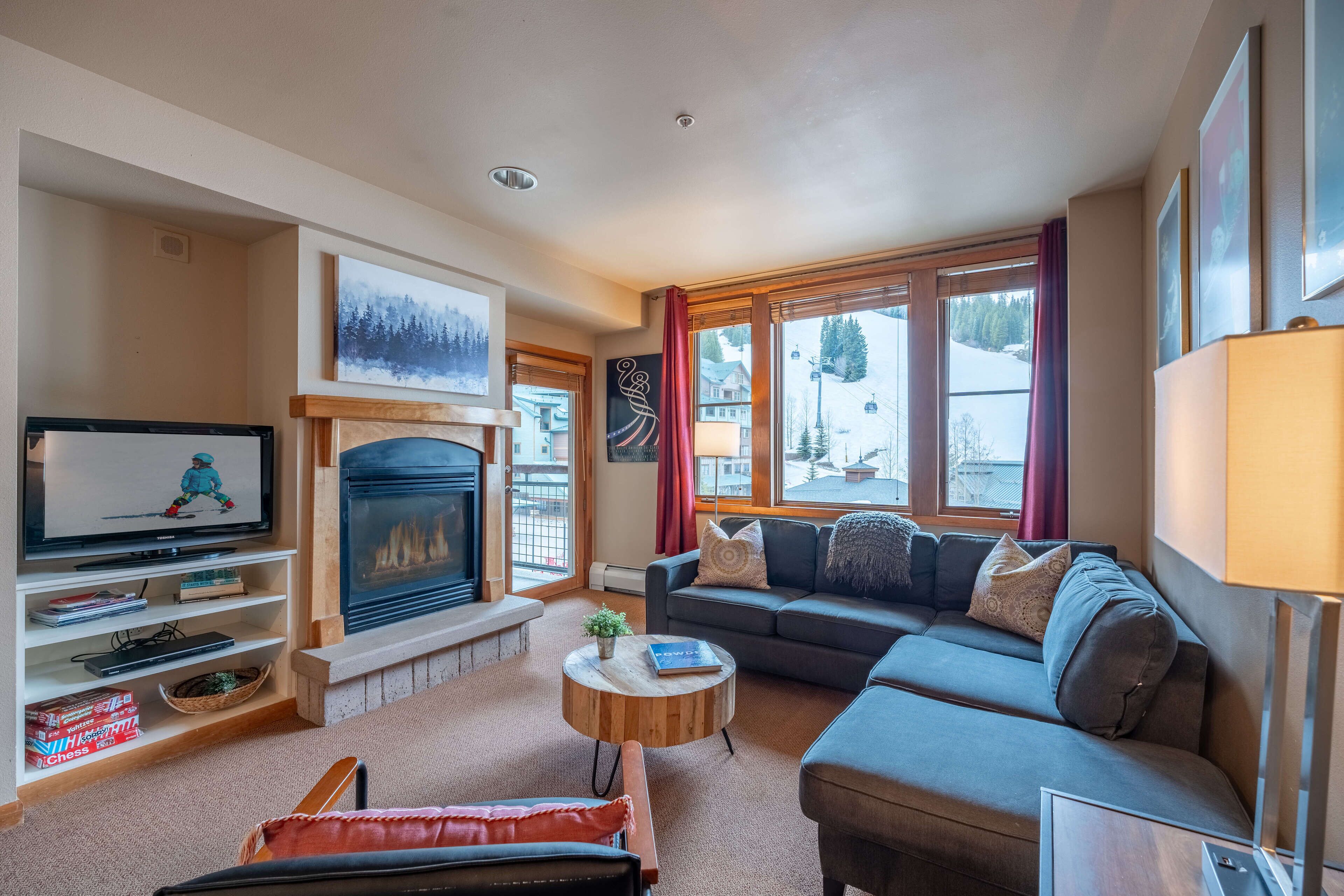 ✓ A+ Base Area Condo | Zephyr Mountain Lodge | Mountain Views | New Decor | Ski In Ski Out