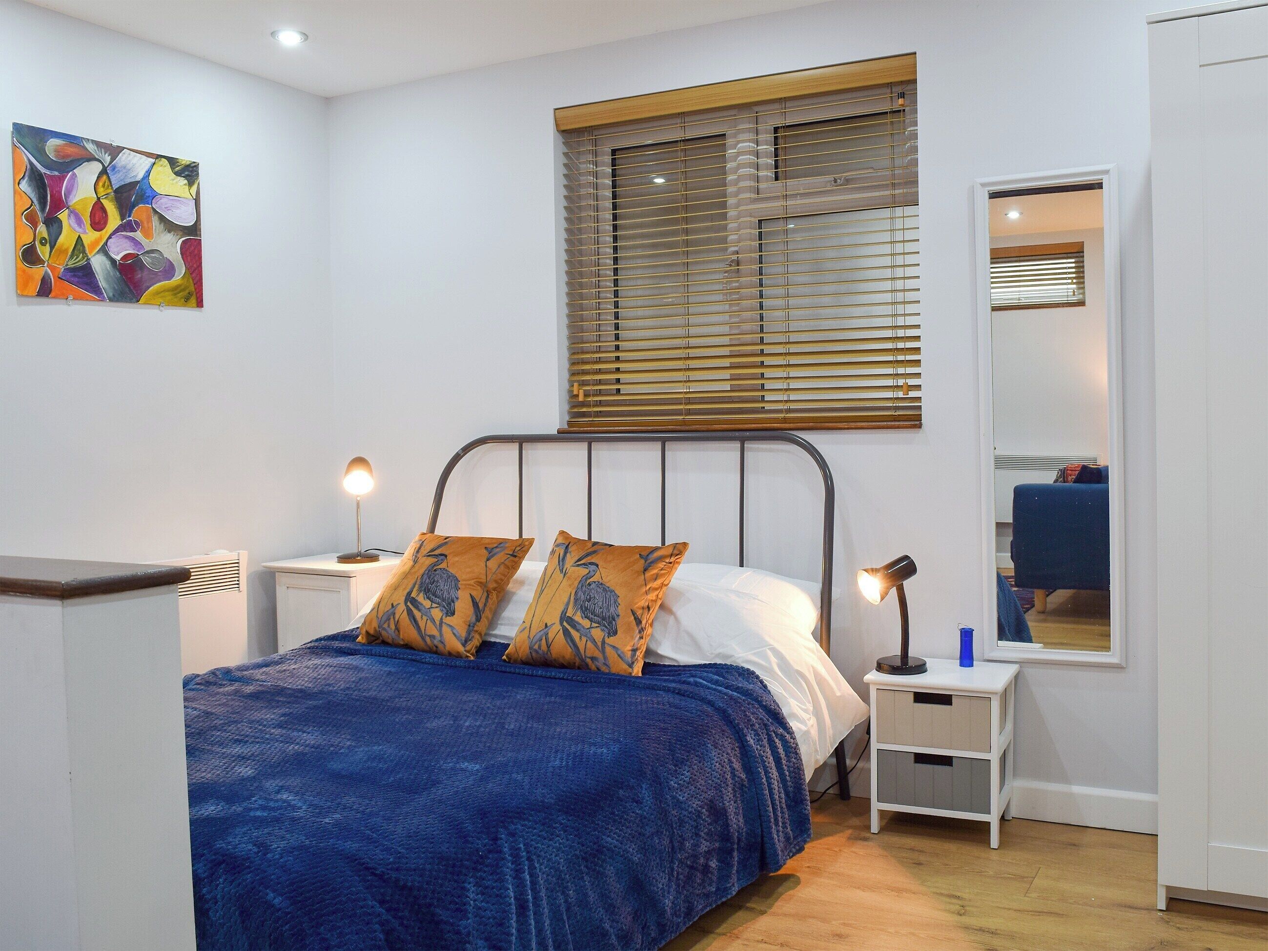 1 soverom, wi-fi (inkludert) og sengetøy