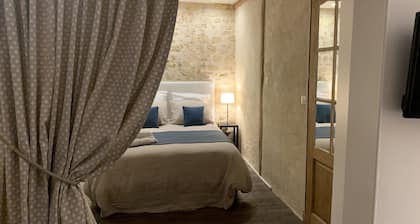 Le Petit Hameau de Chantilly - Chic and Charming Studio in the Heart of Chantilly