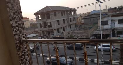 Luxurious & Cozy Shortlet Home Apartment