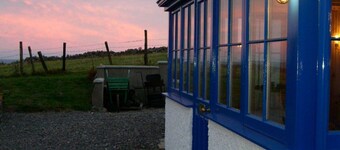 Detached Coastal Fisherman's Cottage with Amazing Sea Views.