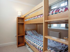3 bedrooms, free WiFi, bed sheets