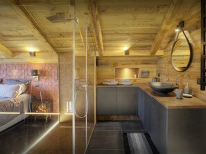 Douche, articles de toilette gratuits, sèche-cheveux