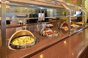 تناول الطعام