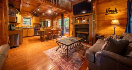 Récemment rénové, Scenic Hilltop Cabin prÚs de Natural Bridge State Park